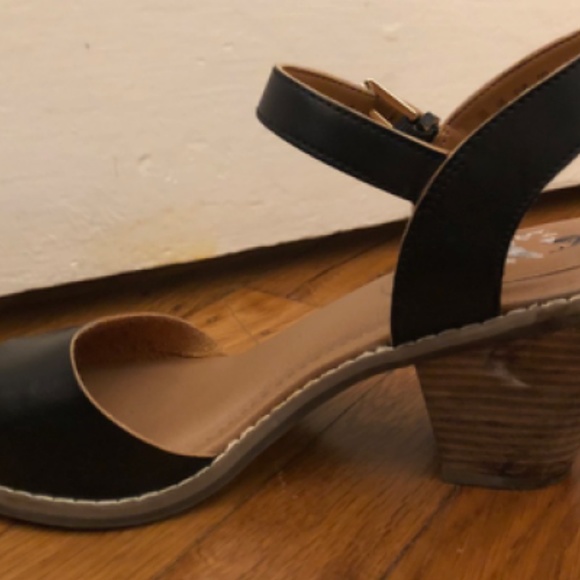 Dr Scholl's Black Platform Sandal - Picture 5 of 7